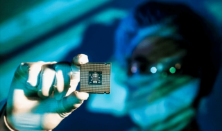 小小芯片，引致全球爭奪